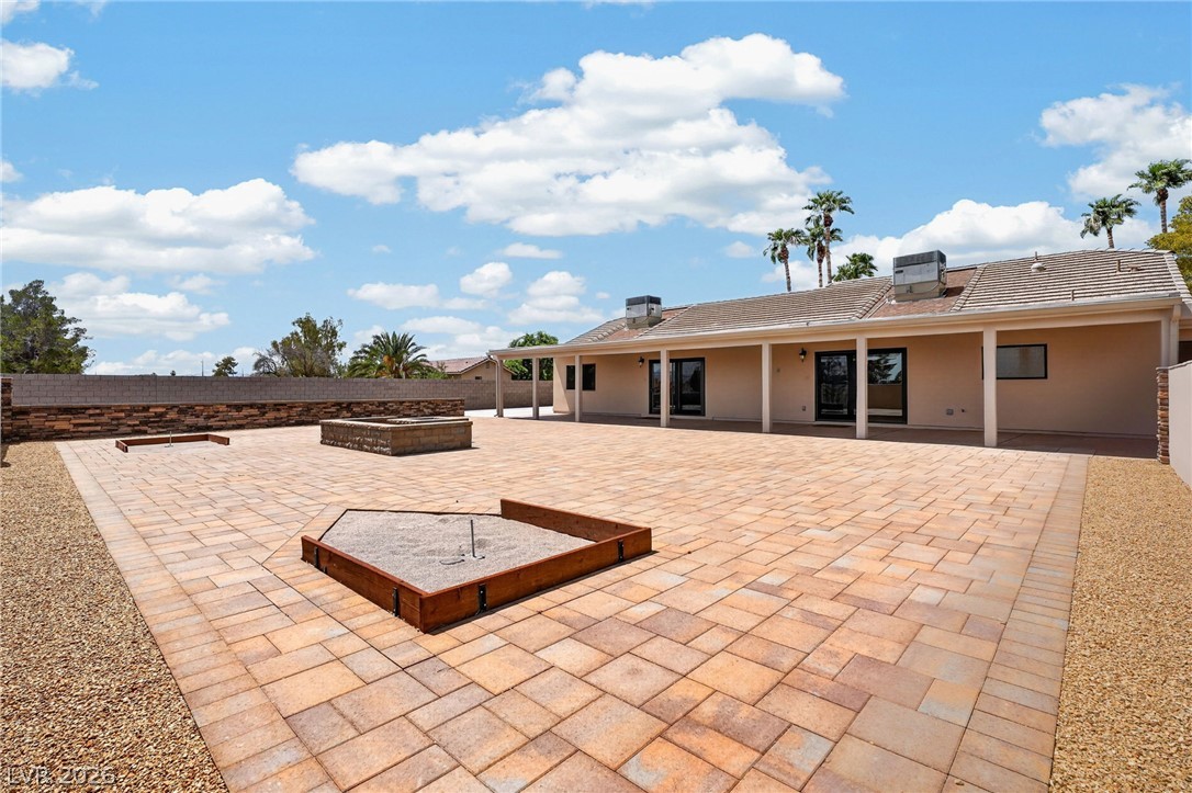 8030 La Cienega Street Property Photo 59