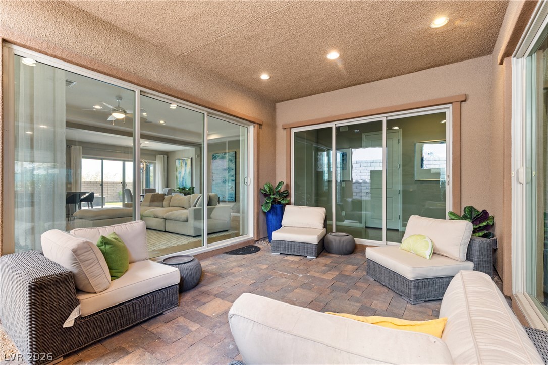 240 Castellari Drive Property Photo 11
