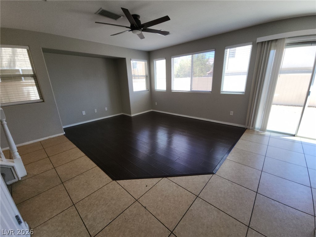 8253 Wildwood Glen Drive Property Photo 5