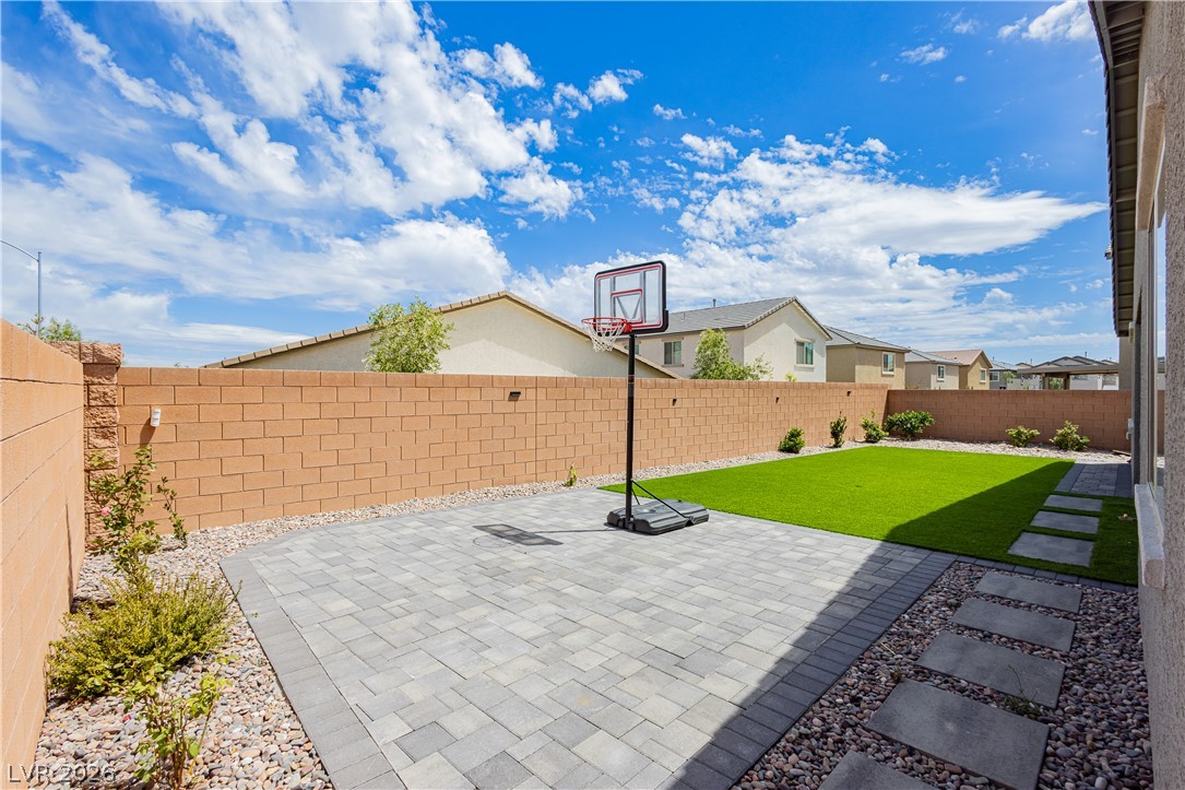 9508 Bombinate Court Property Photo 39