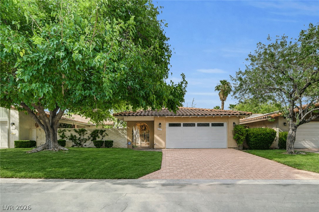 3016 Plaza De Monte Property Photo 1