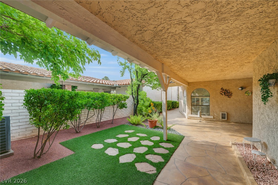 3016 Plaza De Monte Property Photo 4