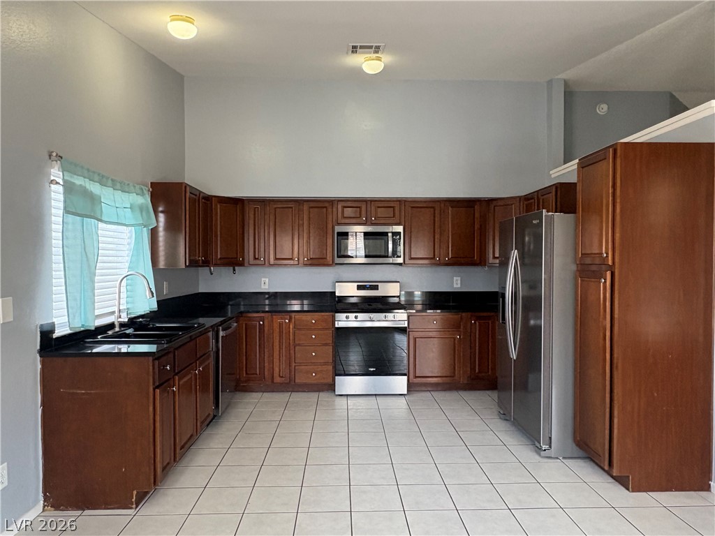 6175 East Owens Avenue Property Photo 3