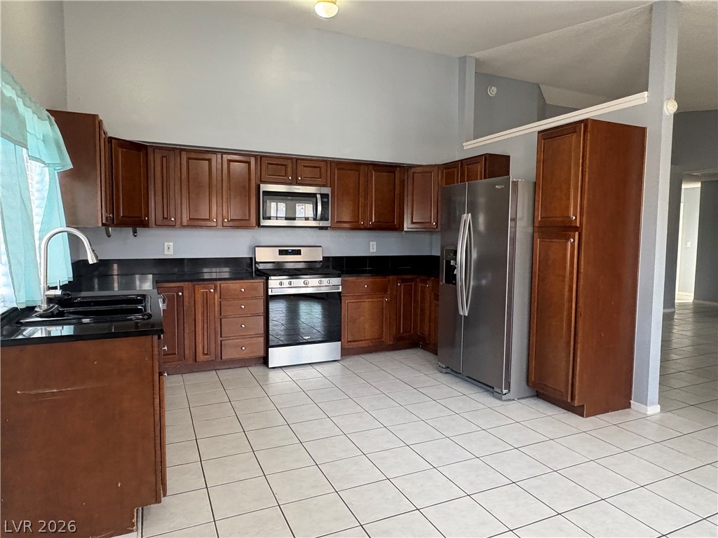 6175 East Owens Avenue Property Photo 4