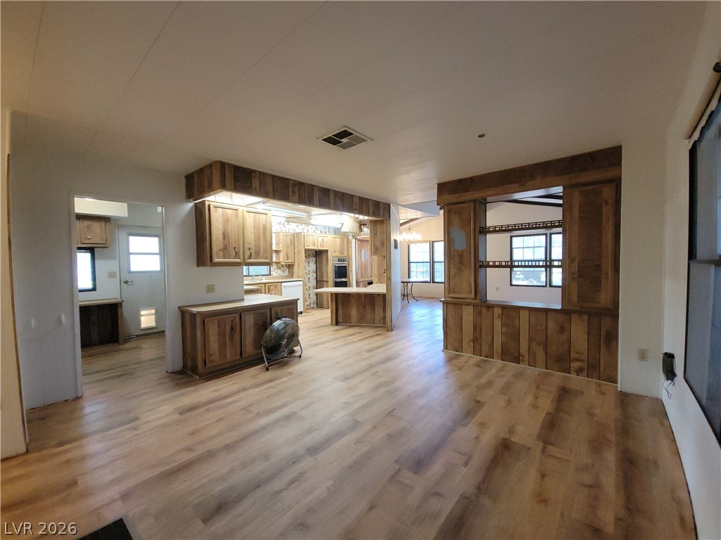 220 South Andersen Street Property Photo 22