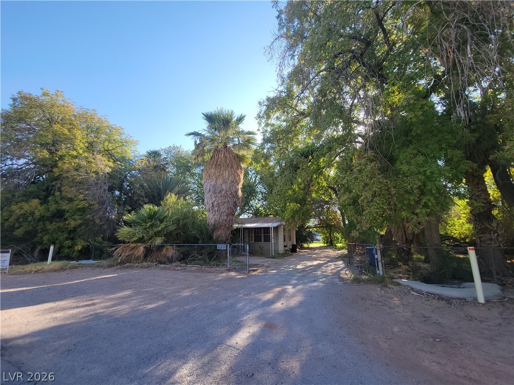 220 South Andersen Street Property Photo 36