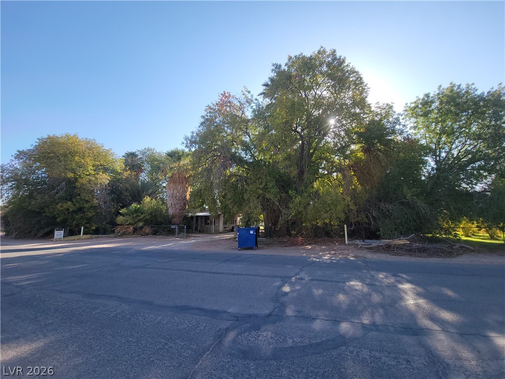 220 South Andersen Street Property Photo 37