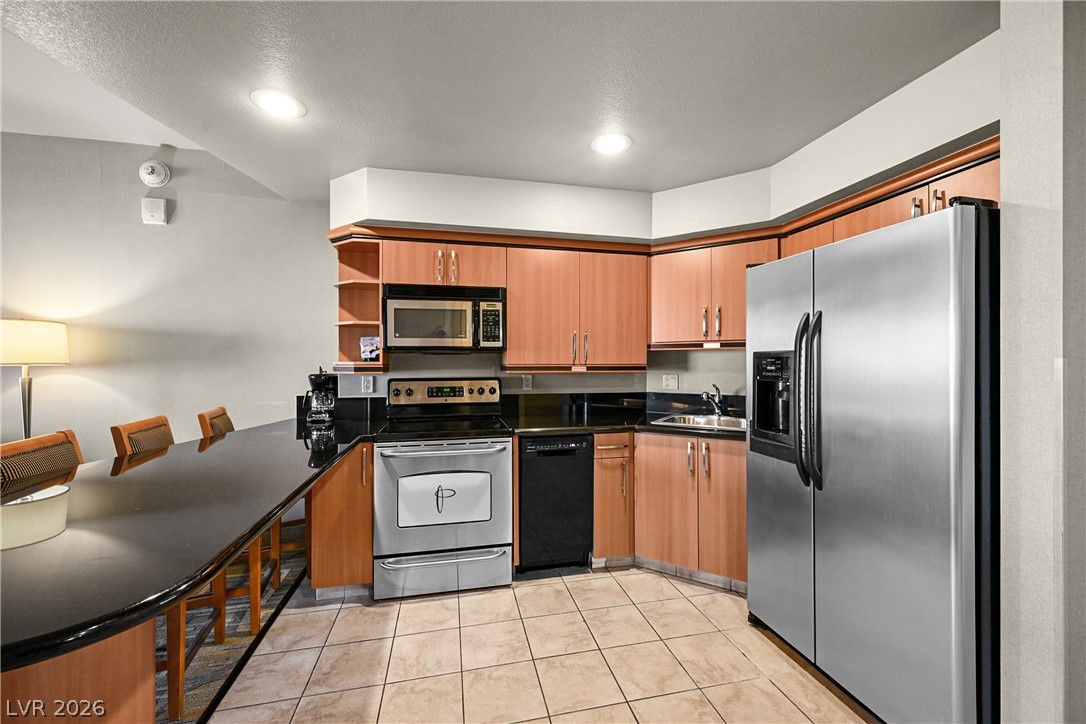 211 East Flamingo Road 1407 Property Photo 3