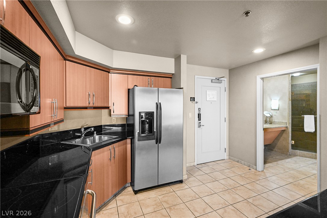 211 East Flamingo Road 1407 Property Photo 6