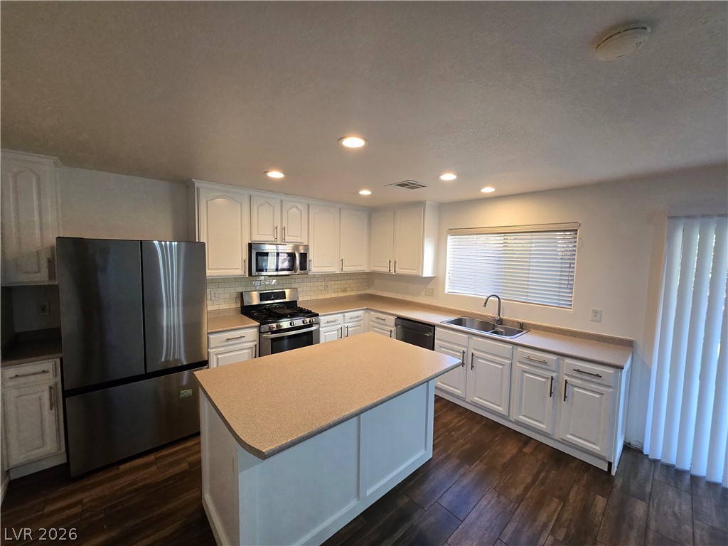 11606 Costa Linda Avenue Property Photo 6