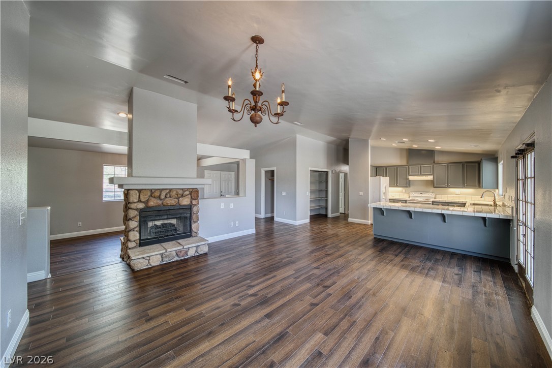 3110 Oakridge Avenue Property Photo 6