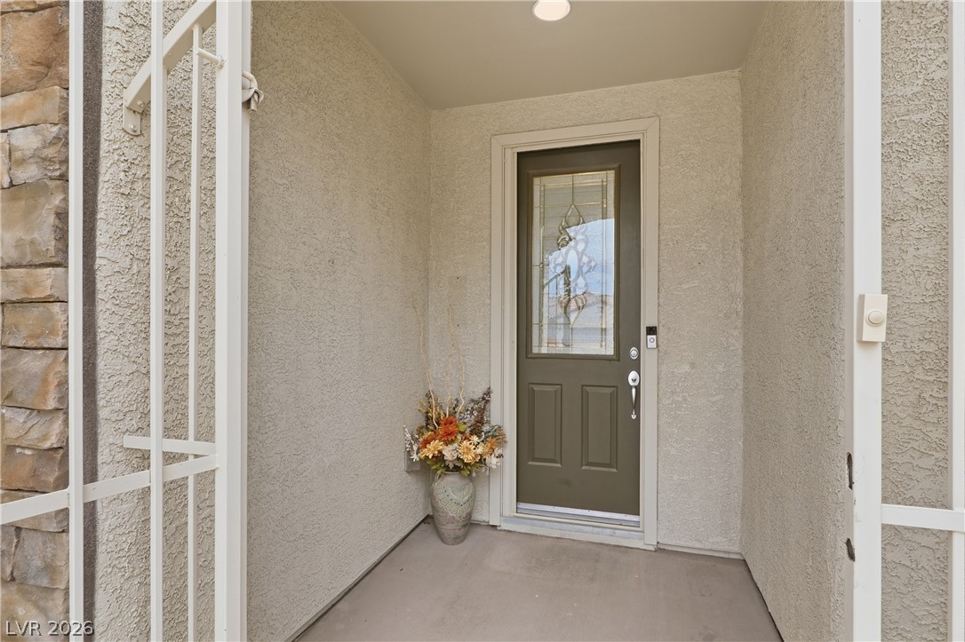 2116 Waterton Rivers Drive Property Photo 3