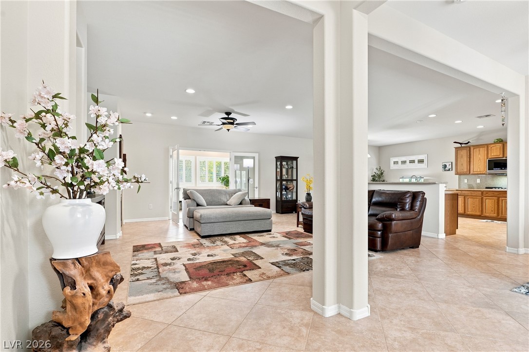 2116 Waterton Rivers Drive Property Photo 5