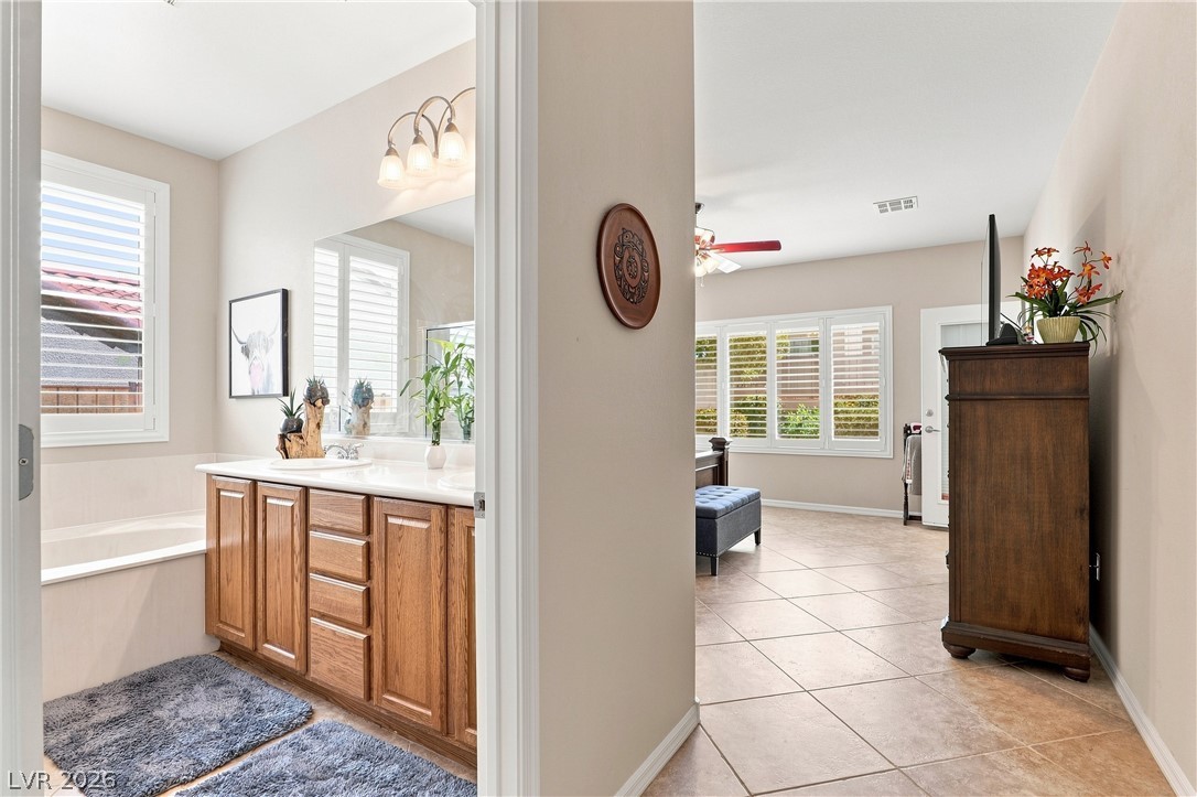 2116 Waterton Rivers Drive Property Photo 19