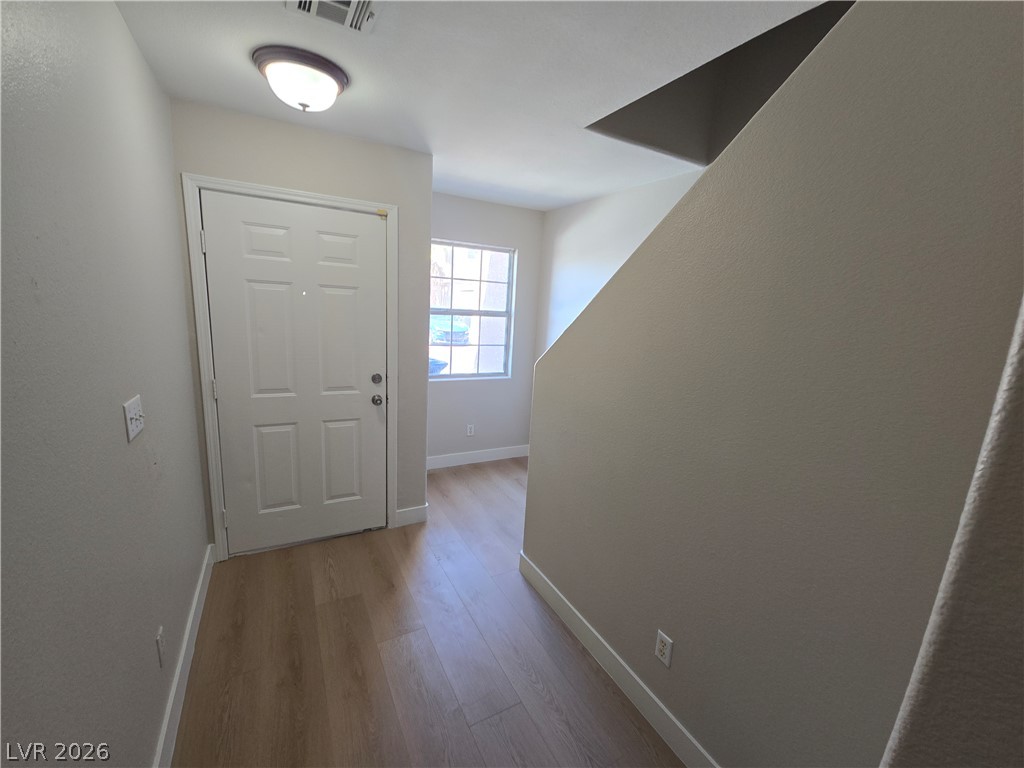 1920 Hodgenville Street 102 Property Photo 5