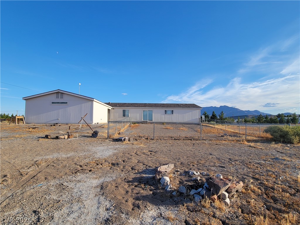 4140 West Victoria Street Property Photo 4
