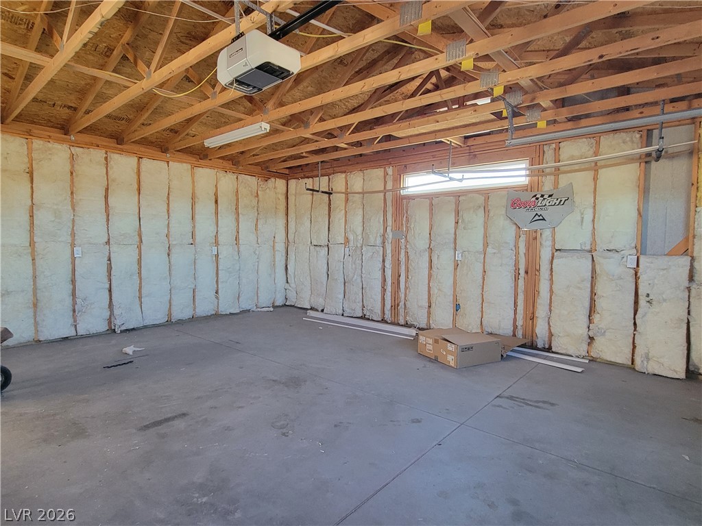 4140 West Victoria Street Property Photo 6