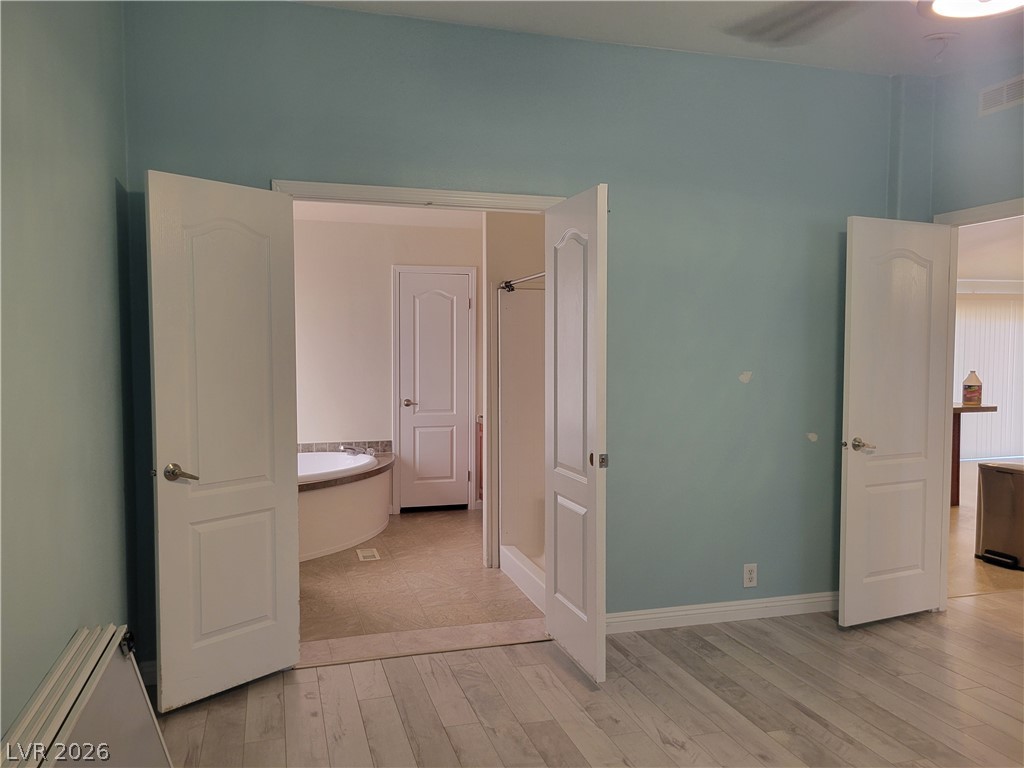 4140 West Victoria Street Property Photo 9