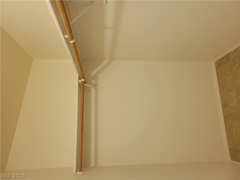 4140 West Victoria Street Property Photo 15
