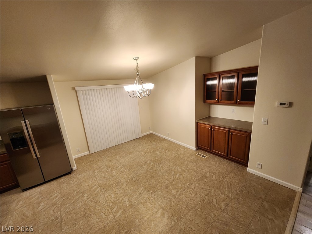4140 West Victoria Street Property Photo 23