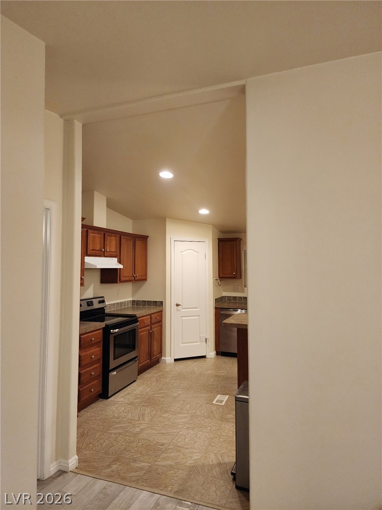 4140 West Victoria Street Property Photo 26