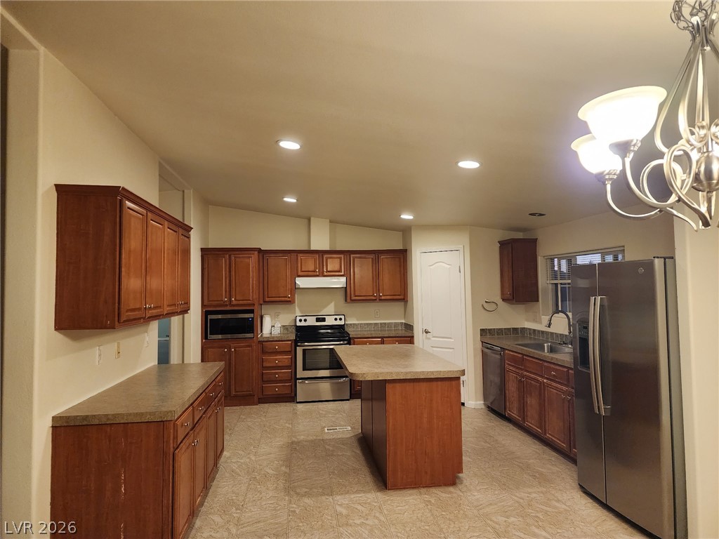 4140 West Victoria Street Property Photo 41