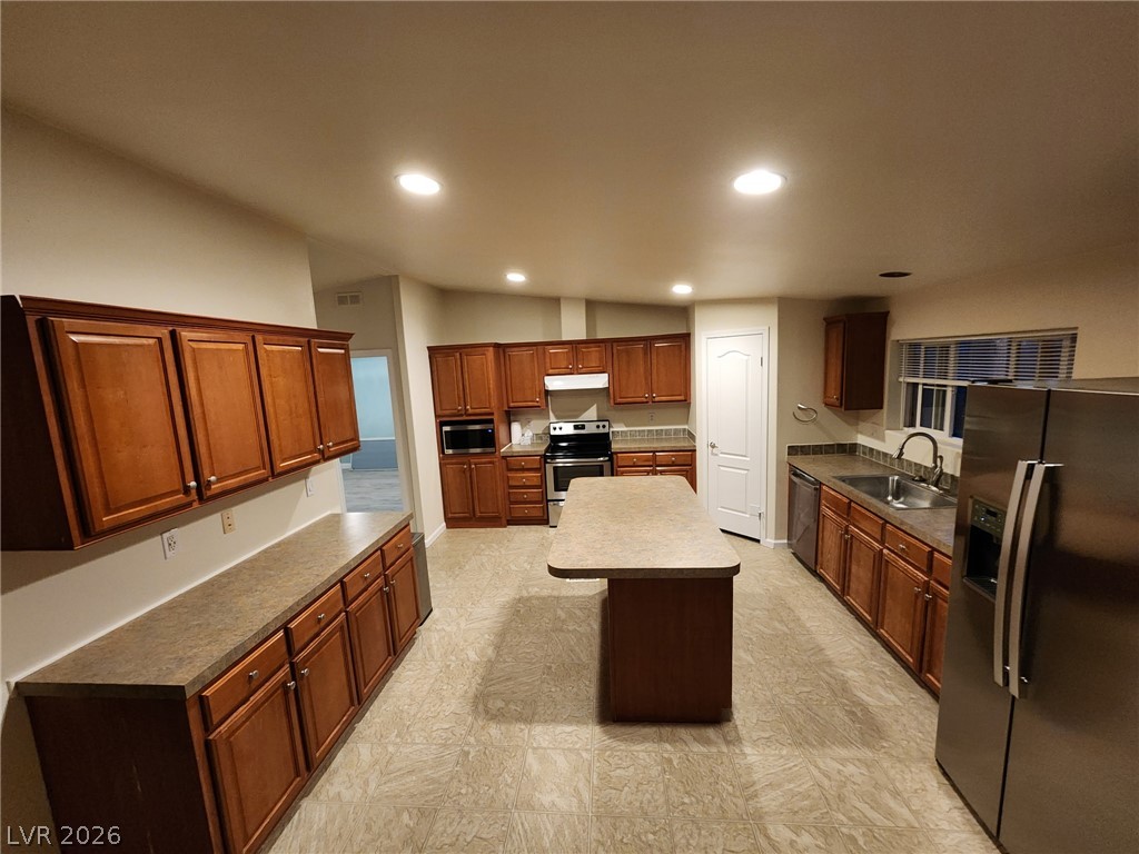 4140 West Victoria Street Property Photo 43
