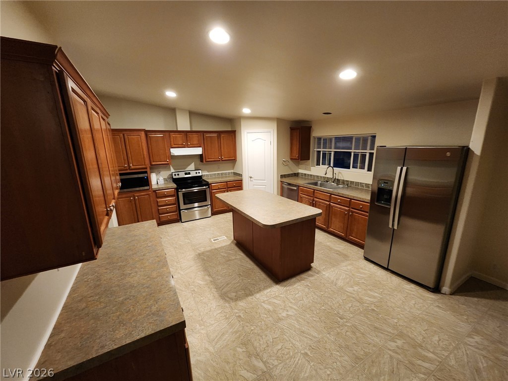 4140 West Victoria Street Property Photo 44
