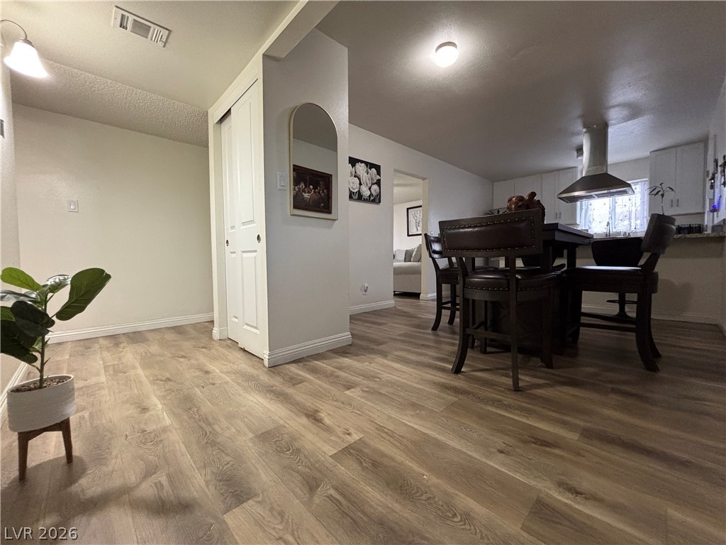 6325 Elton Avenue Property Photo 8