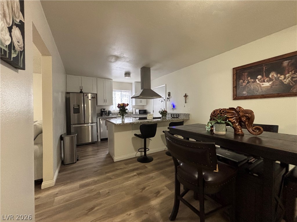 6325 Elton Avenue Property Photo 9