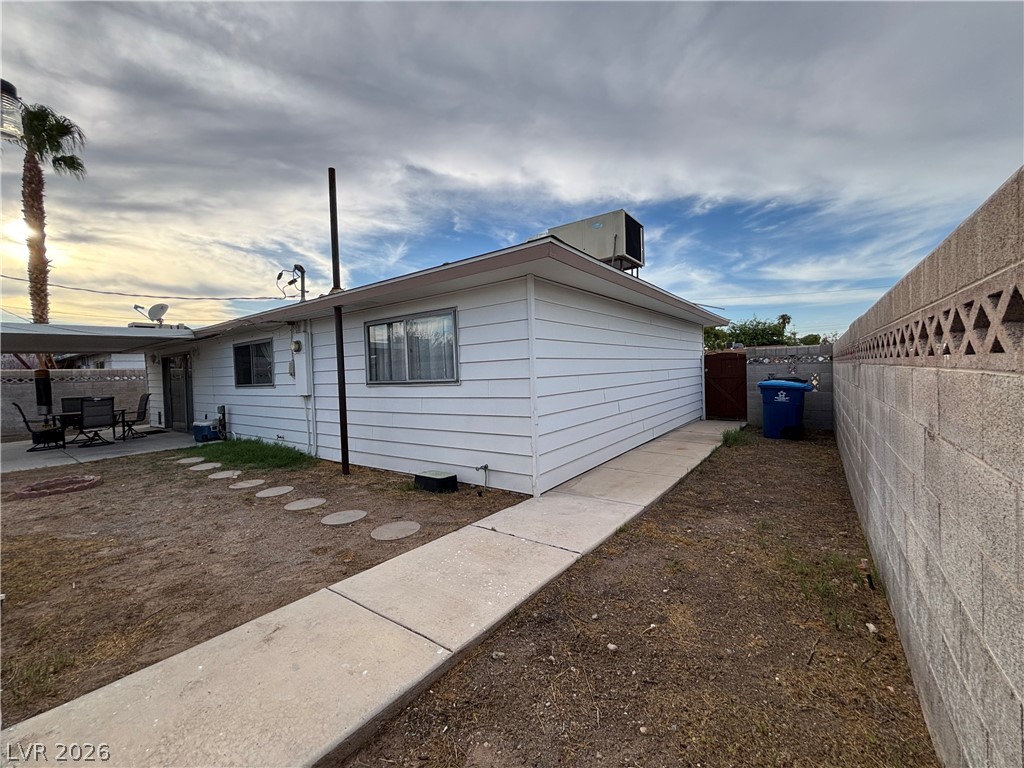 6325 Elton Avenue Property Photo 23