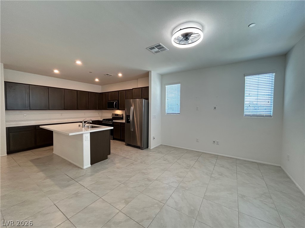 661 Foam Flower Lane Property Photo 7