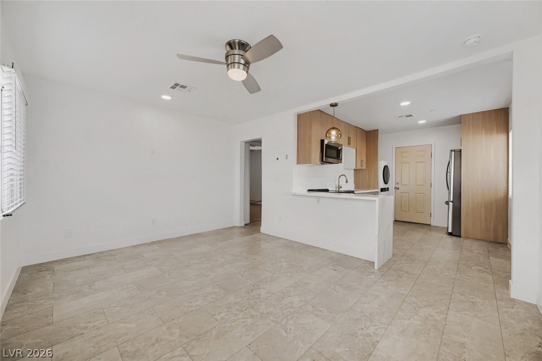 1934 Stanford Street A Property Photo 5