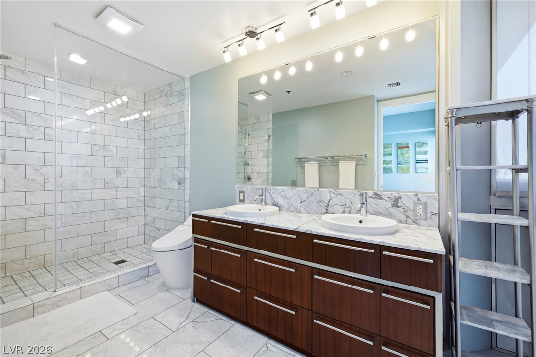 4471 Dean Martin Drive 810 Property Photo 15