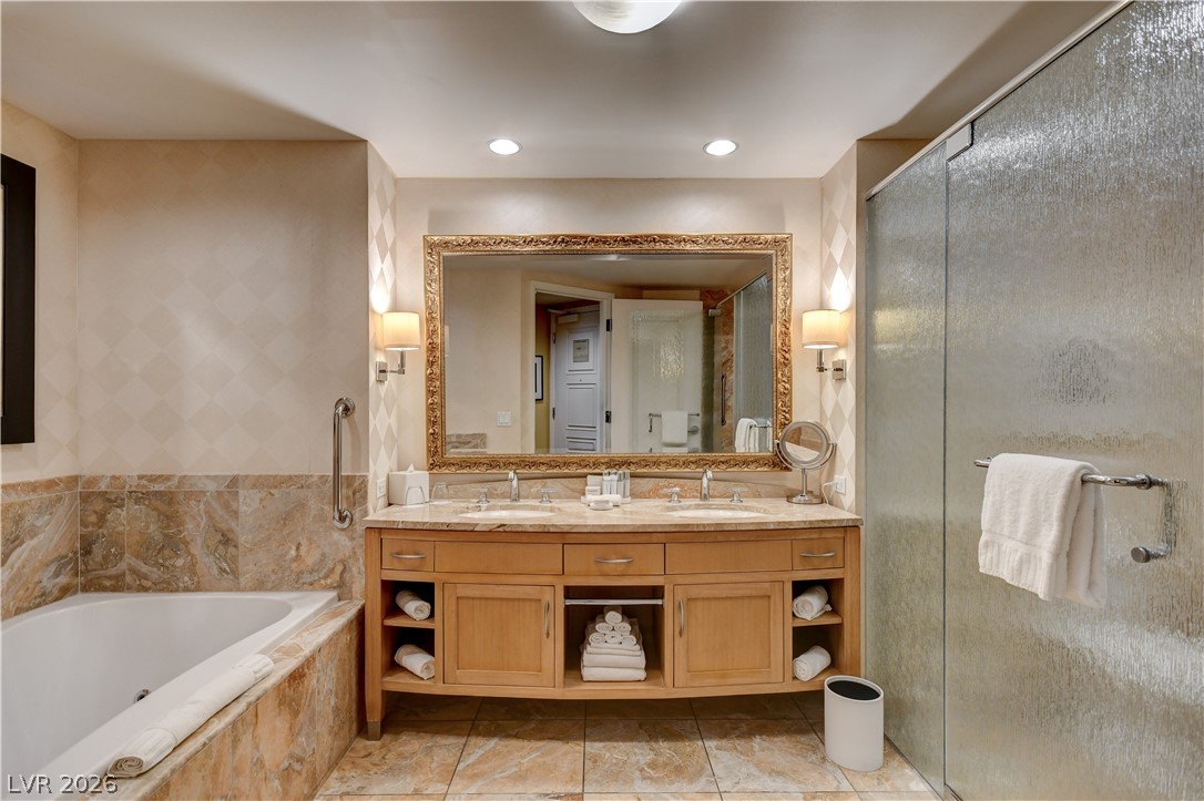 2000 North Fashion Show Drive 4103 Property Photo 22