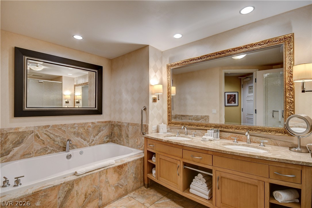 2000 North Fashion Show Drive 4103 Property Photo 23