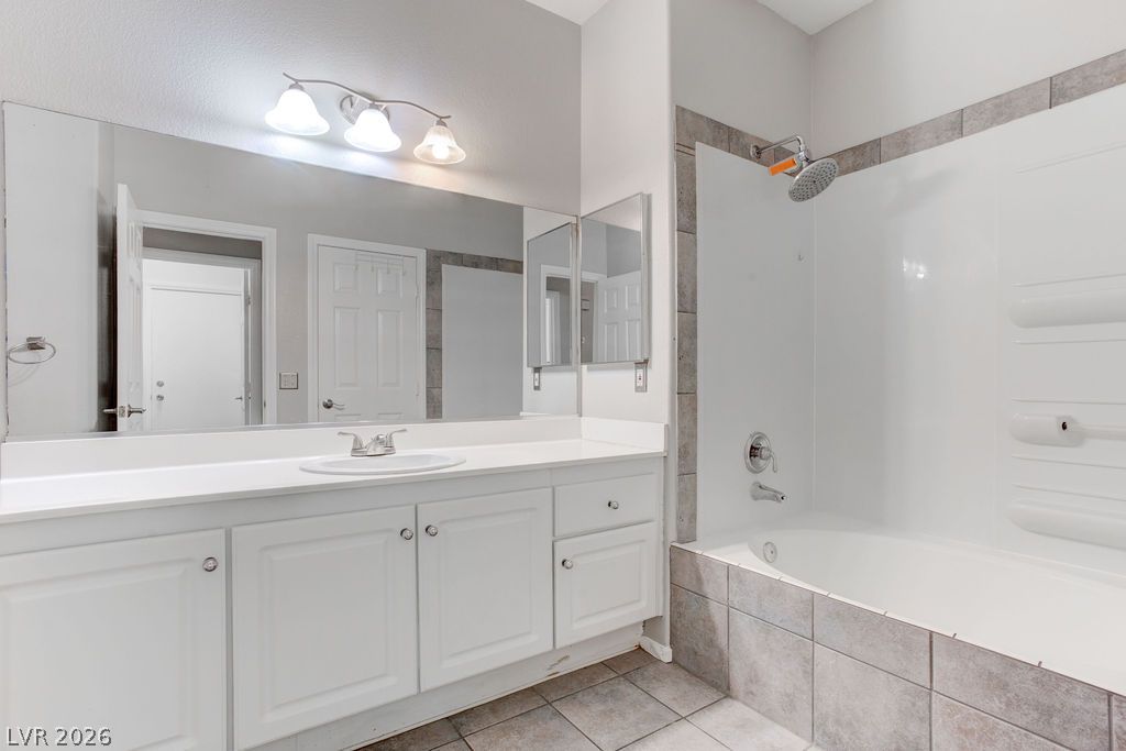 325 Brilliant Summit Circle Property Photo 12