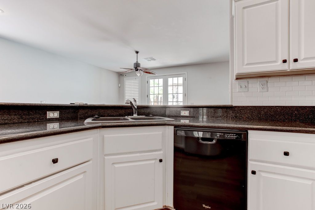 325 Brilliant Summit Circle Property Photo 21
