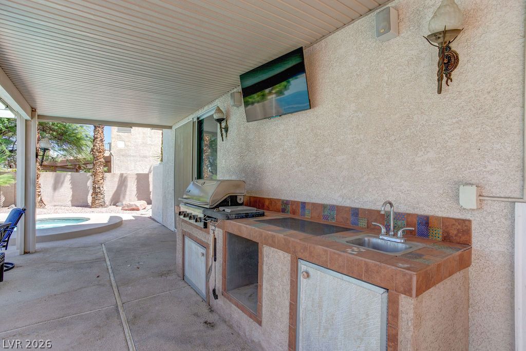 325 Brilliant Summit Circle Property Photo 38