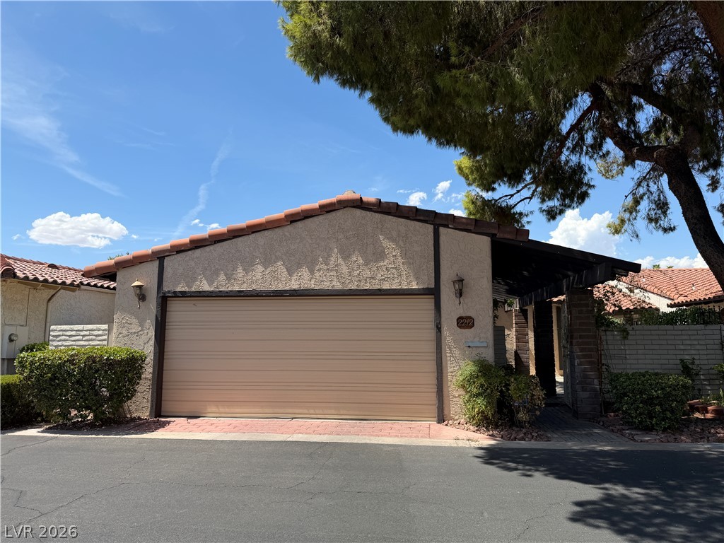 2212 Plaza Del Prado Property Photo 1