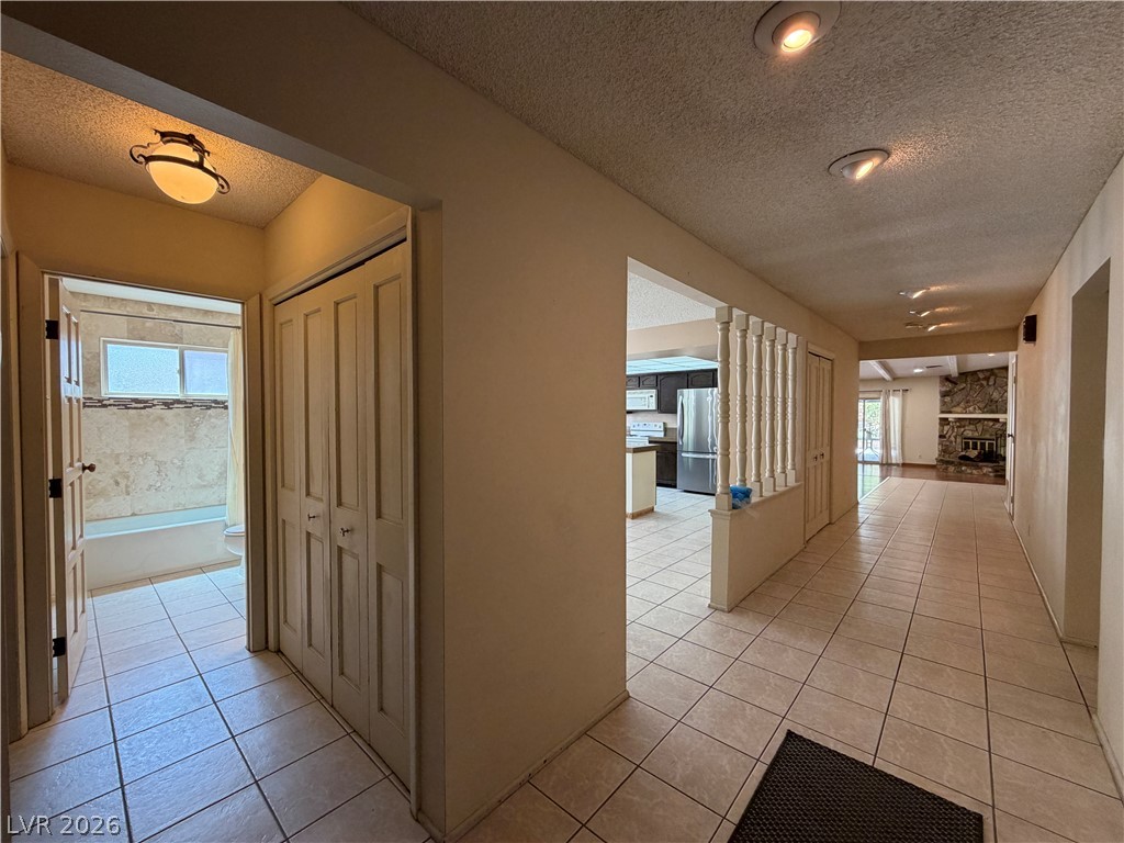 2212 Plaza Del Prado Property Photo 6