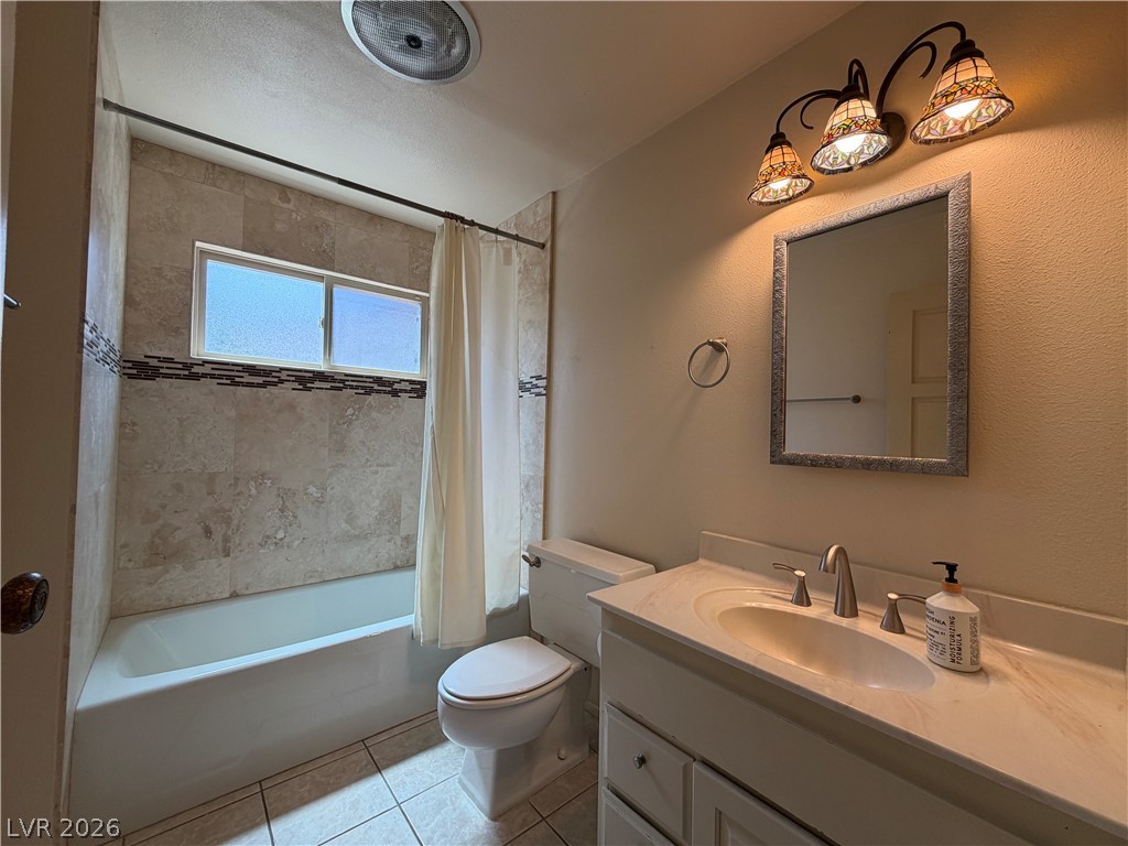 2212 Plaza Del Prado Property Photo 9