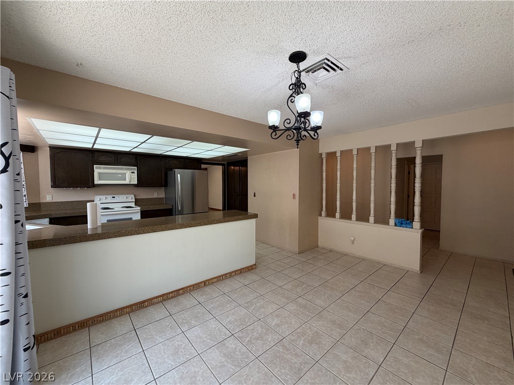 2212 Plaza Del Prado Property Photo 13
