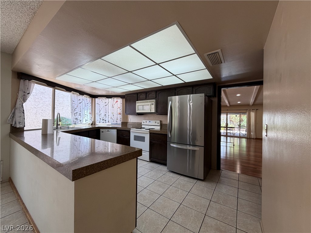 2212 Plaza Del Prado Property Photo 14