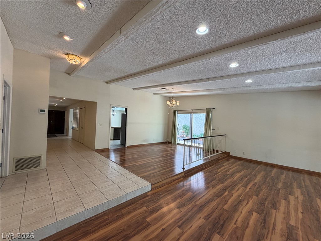 2212 Plaza Del Prado Property Photo 18