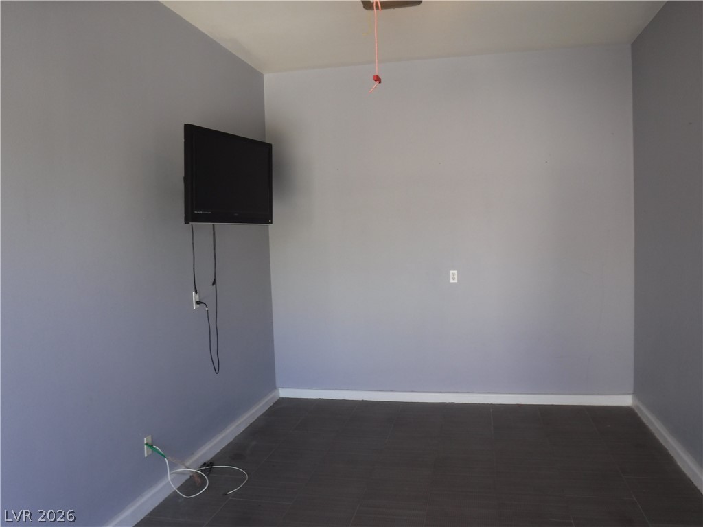 3334 Garden Shower Place Property Photo 10