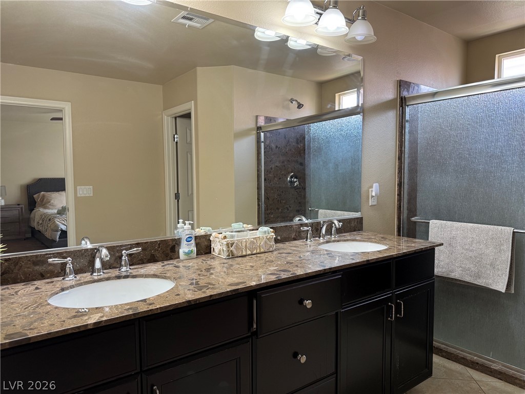 6073 Crown Palms Avenue Property Photo 15