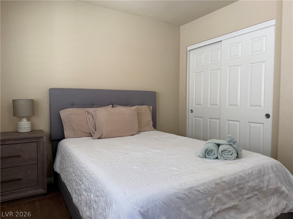 6073 Crown Palms Avenue Property Photo 19