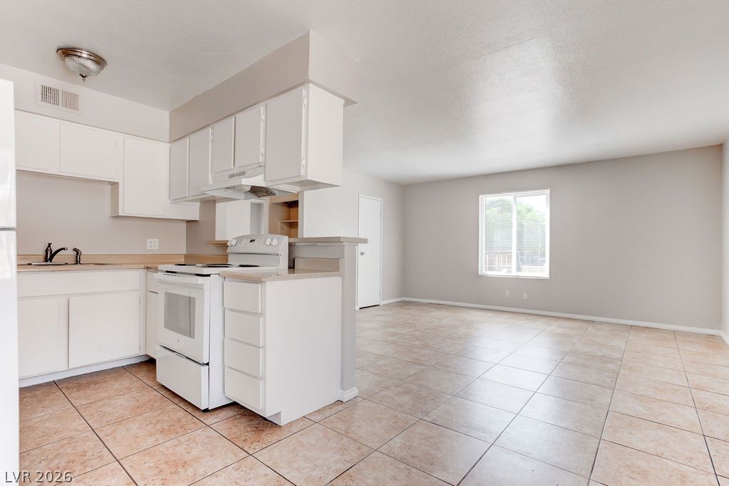 1810 Bartoli Drive 1 Property Photo 6