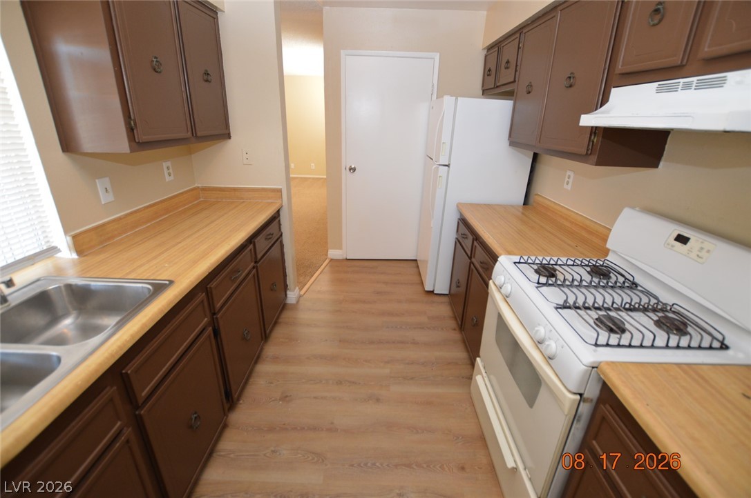 5267 Del Gado Drive C Property Photo 7